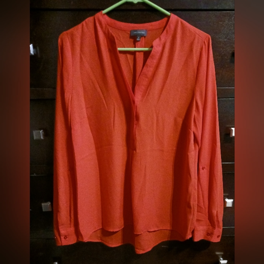 Limited blouse